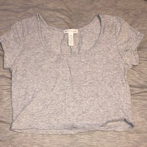 Grey Shortsleeved Crop Top
